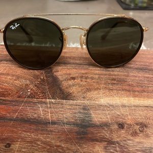 Ray Ban ROUND DOUBLE BRIDGE